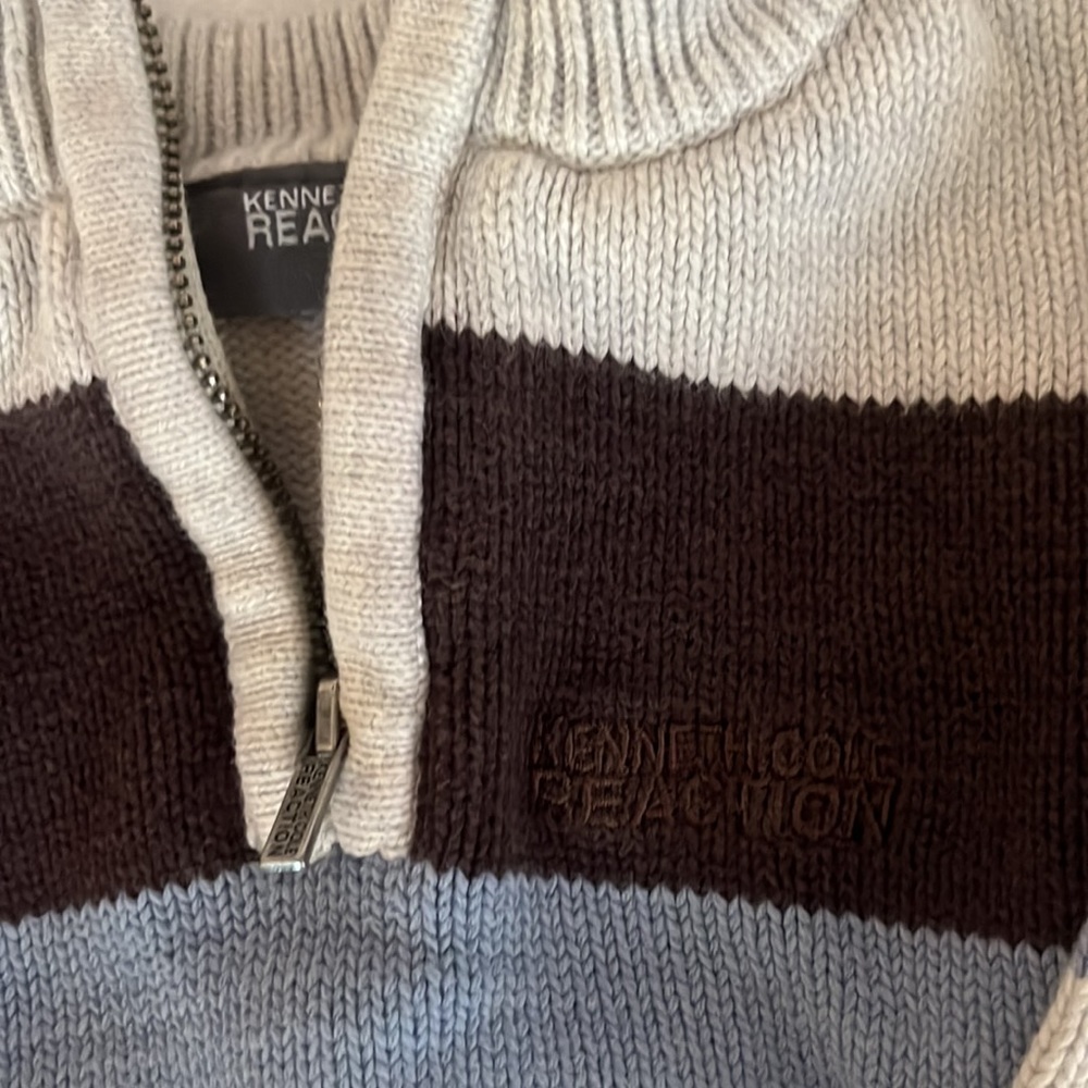 Boys 18 month Kenneth Cole Reaction sweater - Picture 3 of 5